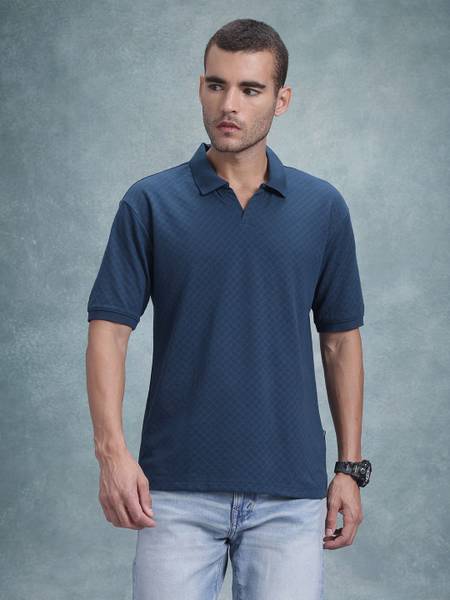 Roadster Solid Men Polo Neck Green T-Shirt