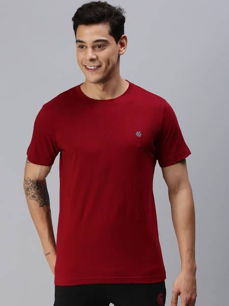 ONN Solid Men Round Neck Maroon T-Shirt
