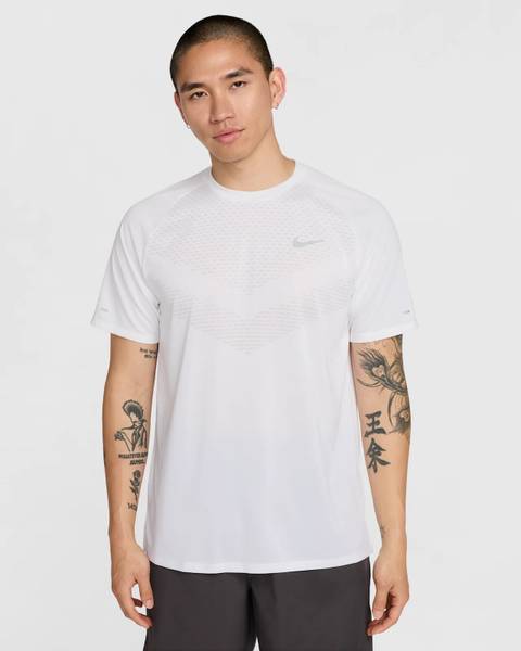 NIKE Solid Men Round Neck White T-Shirt
