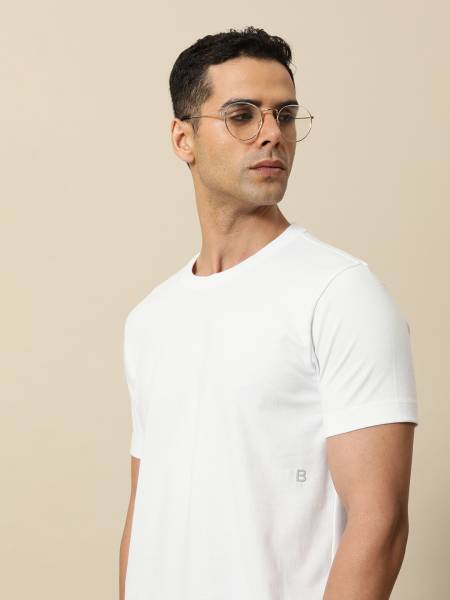 Mr Bowerbird Solid Men Round Neck White T-Shirt