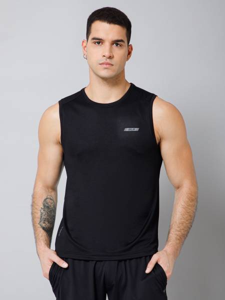 CANTABIL Solid Men Round Neck Black T-Shirt