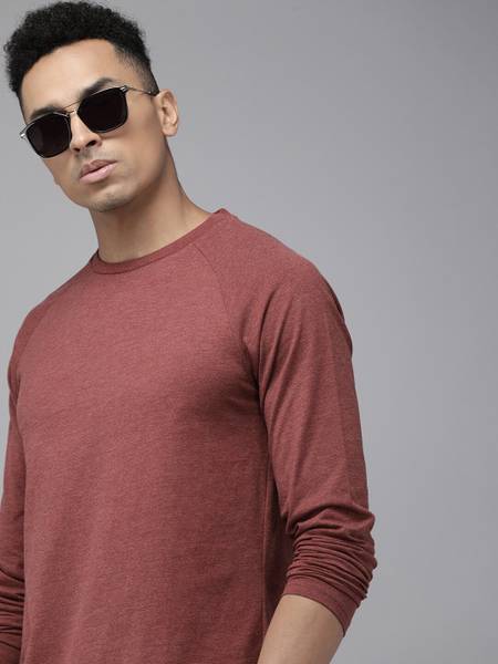 Roadster Solid Men Round Neck Maroon T-Shirt
