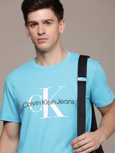 Calvin Klein Jeans Solid Men Crew Neck Blue T-Shirt
