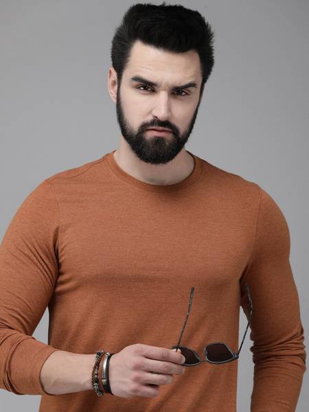 Roadster Solid Men Round Neck Brown T-Shirt