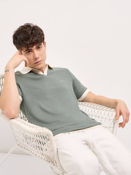 THE BEAR HOUSE Solid Men Polo Neck Green T-Shirt