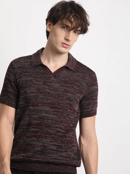 THE BEAR HOUSE Self Design Men Polo Neck Maroon T-Shirt