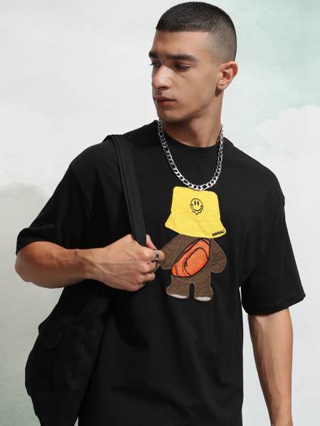 HIGHLANDER Self Design Men Round Neck Black T-Shirt