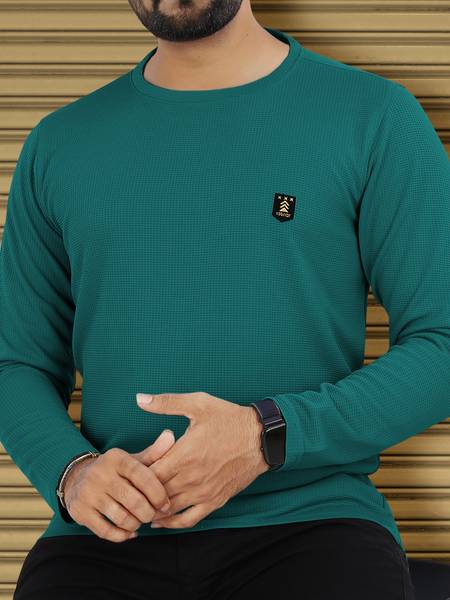 VeBNoR Solid Men Round Neck Green T-Shirt
