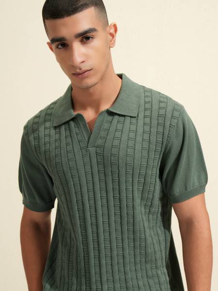 HIGHLANDER Self Design Men Polo Neck Green T-Shirt