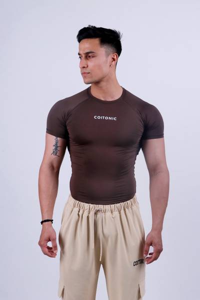 COITONIC Solid Men Round Neck Brown T-Shirt