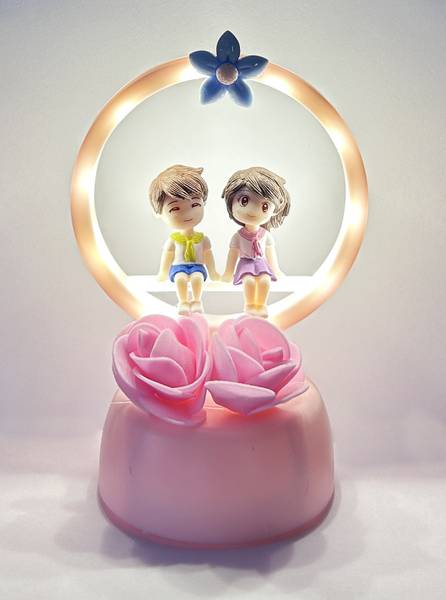 JAMBOREE Love Couple Statue with Light Gift Valentine Day, Girlfriend/Boyfriend Gift Table Lamp