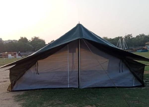 mountcrest Alpine Tent Portable & Waterproof Outdoor Camping / Hiking Tent - For 4 Person