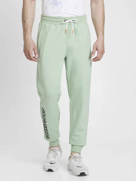 Spykar Solid Men Green Track Pants