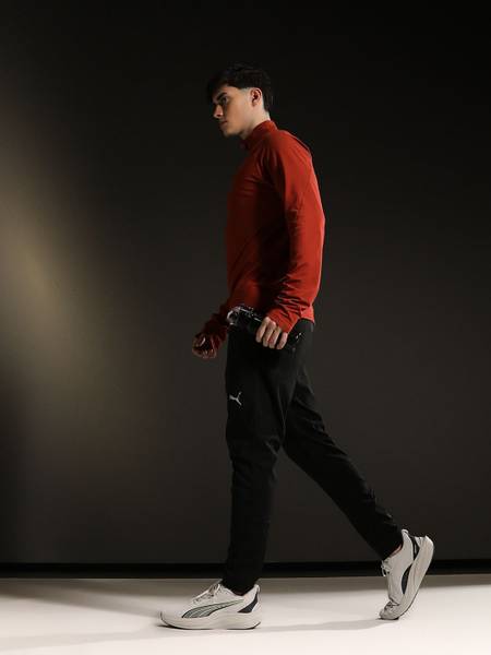 PUMA RUN FAVORITE TAPERED PANT M Solid Men Black Track Pants