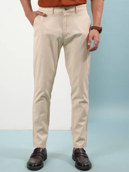 HIGHLANDER Men Cream Trousers