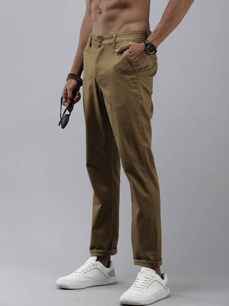 Roadster Slim Fit Men Khaki Trousers