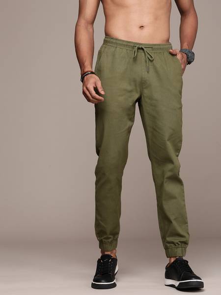 Roadster Regular Fit Men Green Trousers