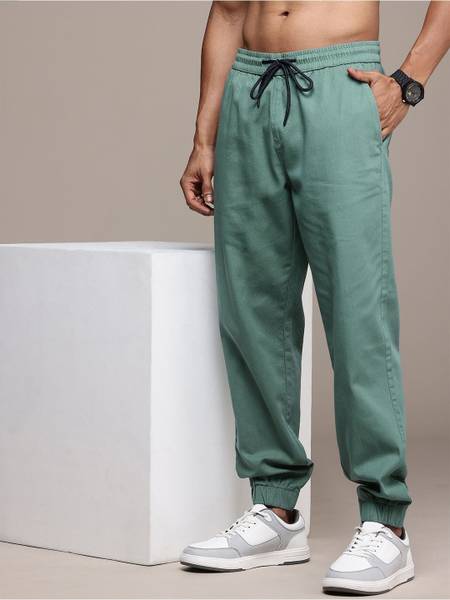 Roadster Regular Fit Men Green Trousers
