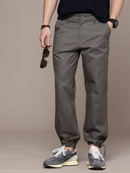 WROGN Loose Fit Men Grey Trousers