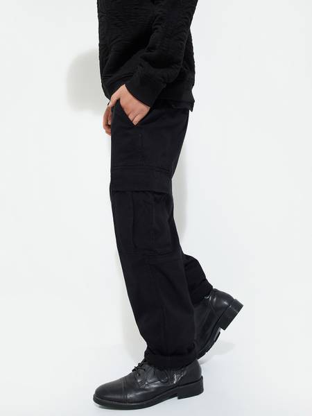 MAX URB_N Regular Fit Men Black Trousers