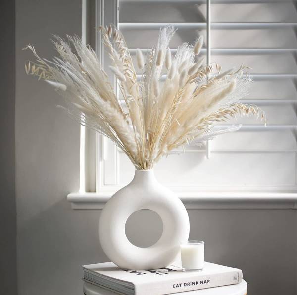 Indulge Homes White Donut Shaped Decor Showpiece 12 Inches (Pack of 1) Ceramic Vase