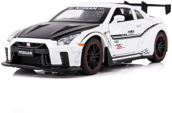 FUNABLO 1:32 Nissan GTR Toy CAR Toy Car Metal Pull Back Diecast Car with Openable Door