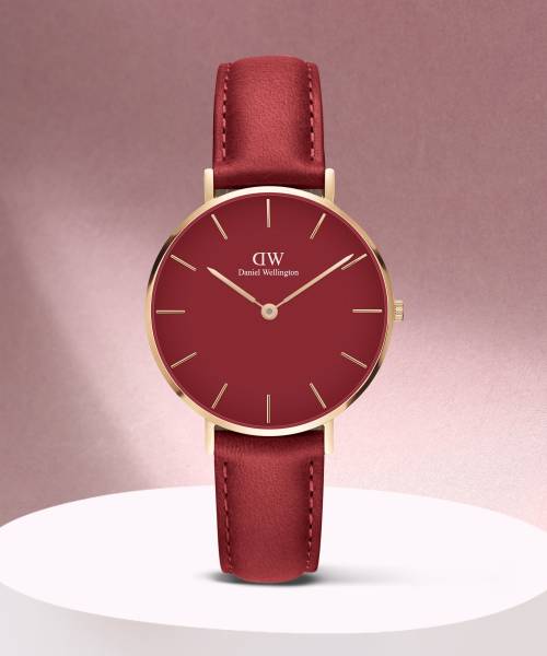 DANIEL WELLINGTON Petite Petite Suffolk Red color Round - 32 mm diameter Analog Watch - For Women