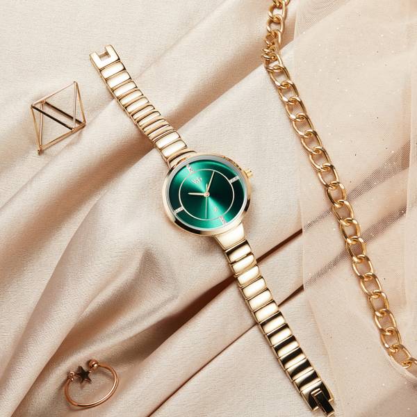 Fastrack Vyb Enigma Green Dial Gold Strap Analog Watch - For Women