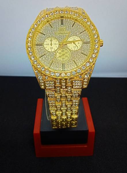 Flarefusion PREMUIM DIAMOND ANALOG WATCH PREMIUM GOLD WATCH Analog Watch - For Men & Women