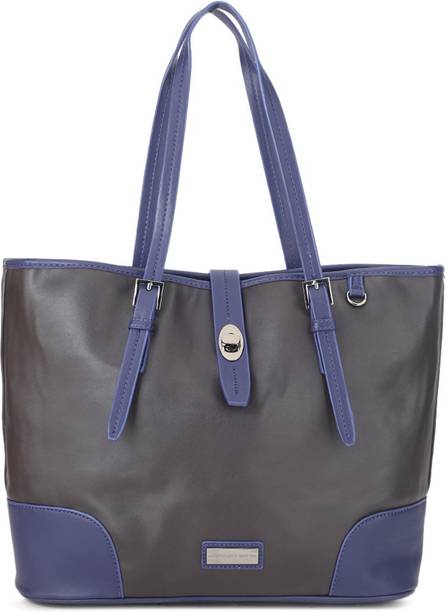 United Colors Of Benetton Handbags Clutches United Colors Of Benetton Messenger Bag