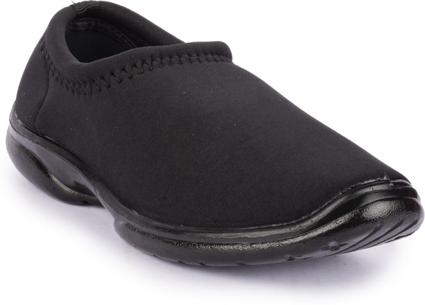 action shoes for ladies