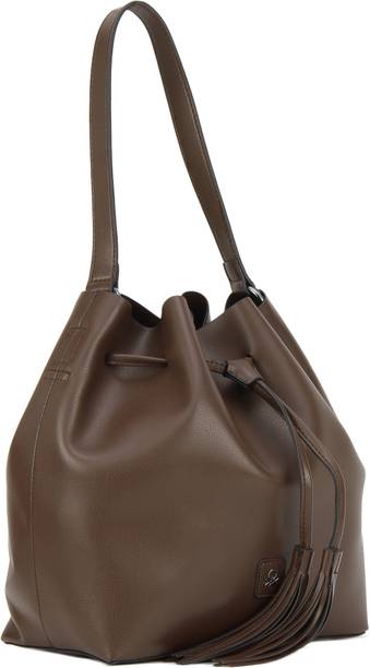 United Colors Of Benetton Handbags Clutches United Colors Of Benetton Hand Held Bag