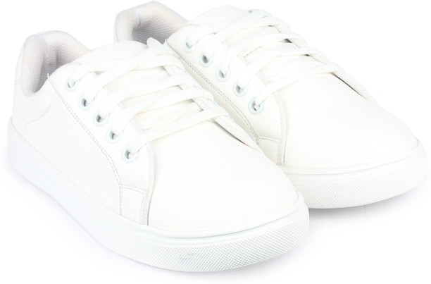 white shoes for girls in flipkart