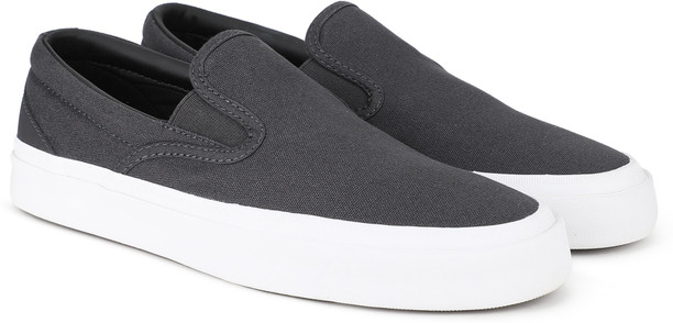 converse mens slip on sneakers