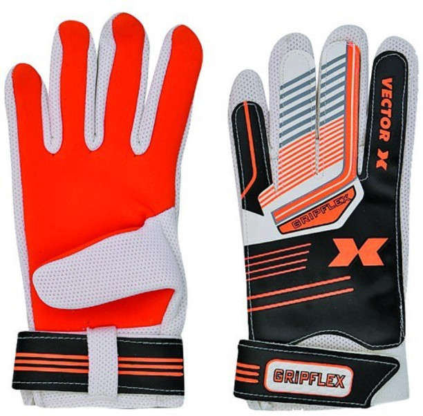 football gloves flipkart