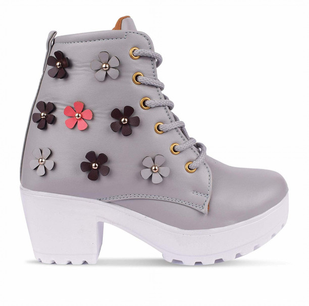 Boots - Buy Boots Online at Best Prices 