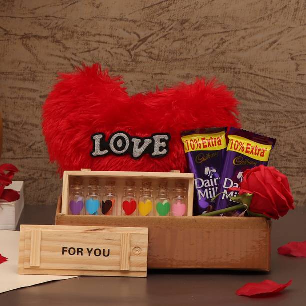 Designer Rakhi Festive Gift Boxes Buy Designer Rakhi Festive Gift Boxes Online At Best Prices In India Flipkart Com