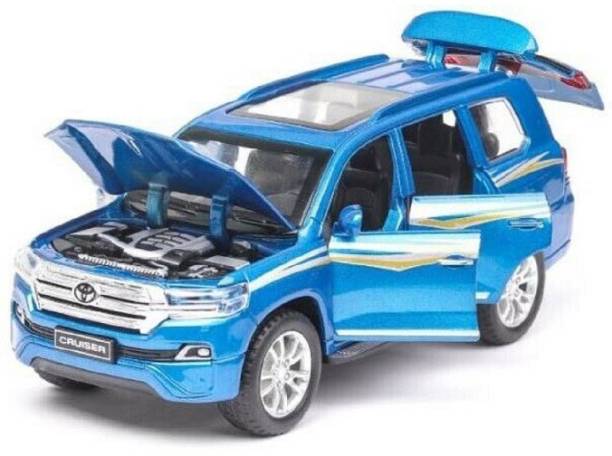KTRS Land Cruiser 1: 32 Alloy Pull Back Car SUV Diecast Metal Model 6 Open The Door Toy Vehicles Musical Flashing for Kids Toys.