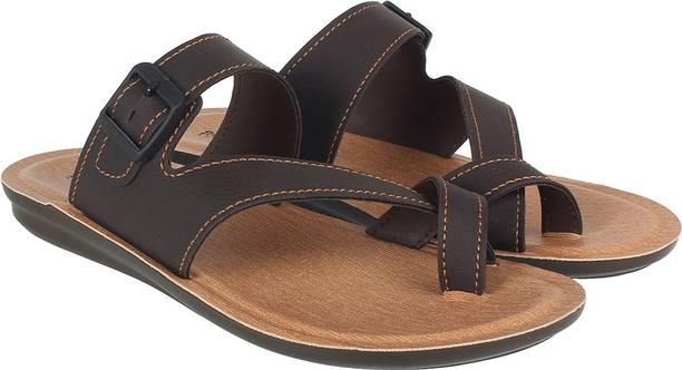 aerowalk chappal price