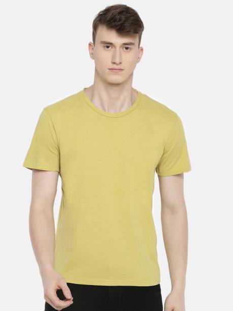 Celio Solid Men Round Neck Yellow T-Shirt