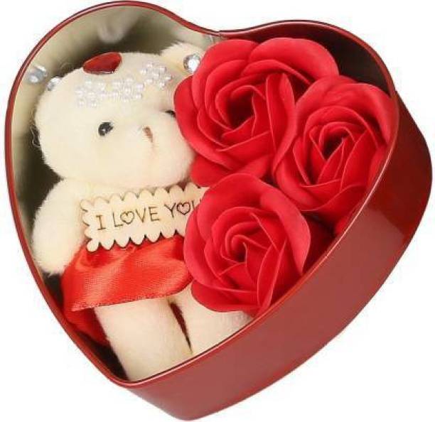 ASSURED HEART SHAPE GIFT BOX WITH ROSE AS VALENTINE GIFTS  - 5 mm