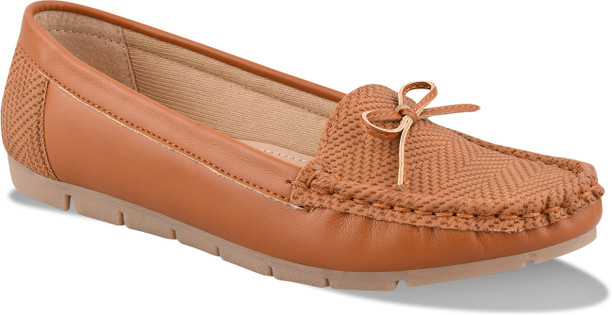 Buy Moccasins online for women at best 