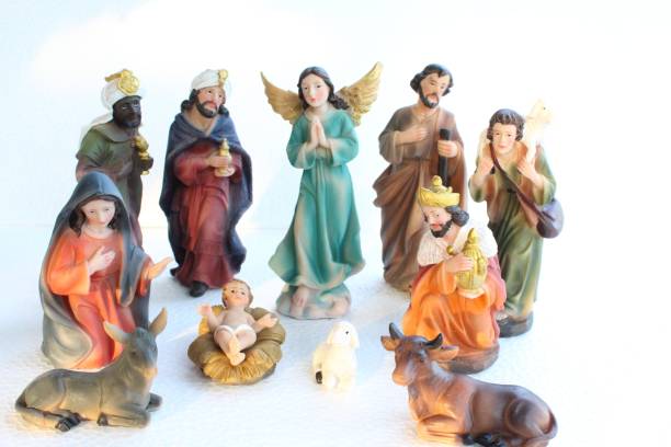 UniqueGifts BEST QUALITY CHRISTMAS 11 PCS NATIVITY / CRIB SET - SIZE 4 CM TO 14 CM - FINEST FINISHING BEST FOR DECORATION Separate Pieces 14 cm Pack of 11