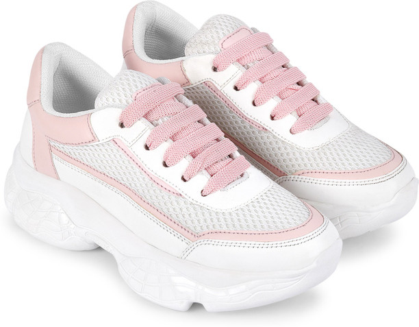 womens sports shoes on flipkart