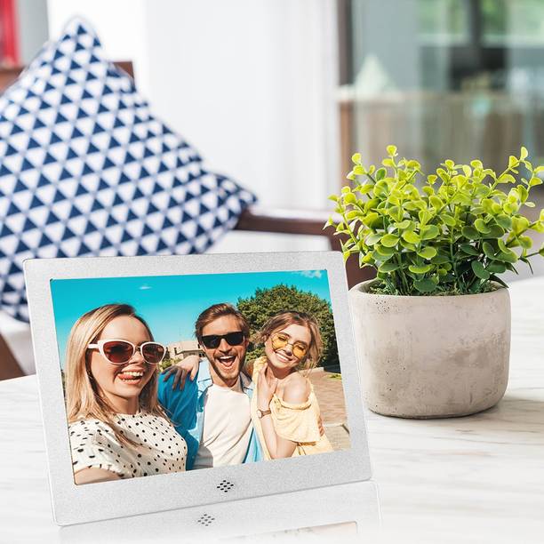 Epyz 7" inch HD Ready Digital Photo Frame with Fully Remote Functional 7 inch LCD Display