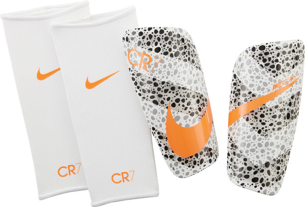 nike shin guards flipkart