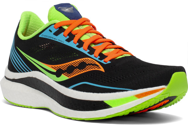 saucony running shoes flipkart