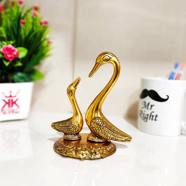 KridayKraft Metal Handicrafts Swan Pair / Kissing Duck love birds,Metal Love Birds swan Pair Showpiece for Home Decor Statue Love for Romantic Gift to Boyfriend,Girlfriend,Wife,Friends, Decoration Idol for Showcase,Office Decoration,Gift Your Relatives on Birthday Gift,corporate gifts,Gift Article... Decorative Showpiece  -  14 cm