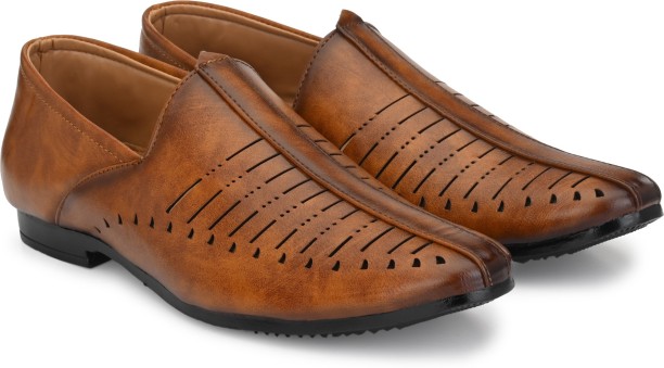 Zapatos de hombre Hechos a mano indios Tradicional Mojari Cuero Marrón Alpargatas Flat 8 Zapatos Zapatos para hombre Juttis y mojaris 