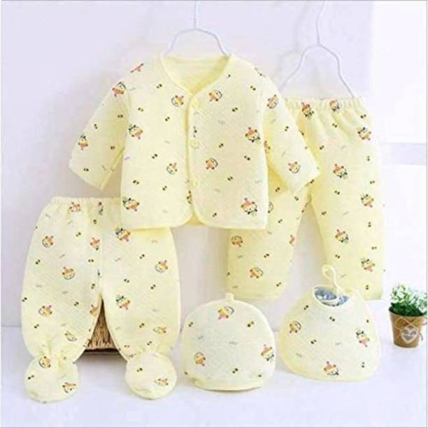 PIKIPOO Presents New Born Baby Winter Wear Keep warm Cartoon Printing Baby Clothes 5Pcs Sets Cotton Baby Boys Girls Unisex Baby Fleece / Falalen Suit Infant Clothes First Gift For New Baby (YELLOW 0-4 Months)